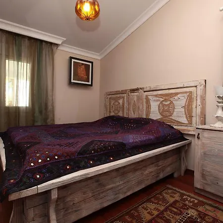 B&B Alti Butik Çeşme