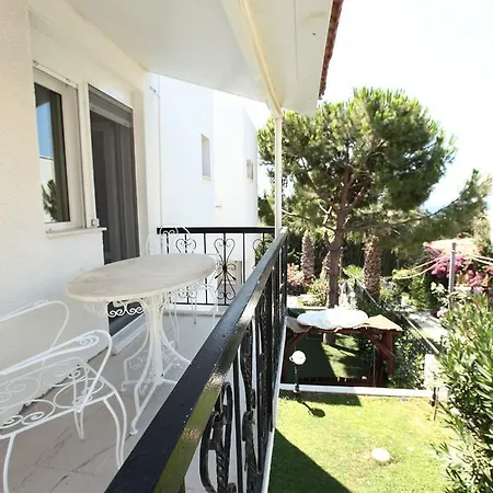 Alti Butik Çeşme